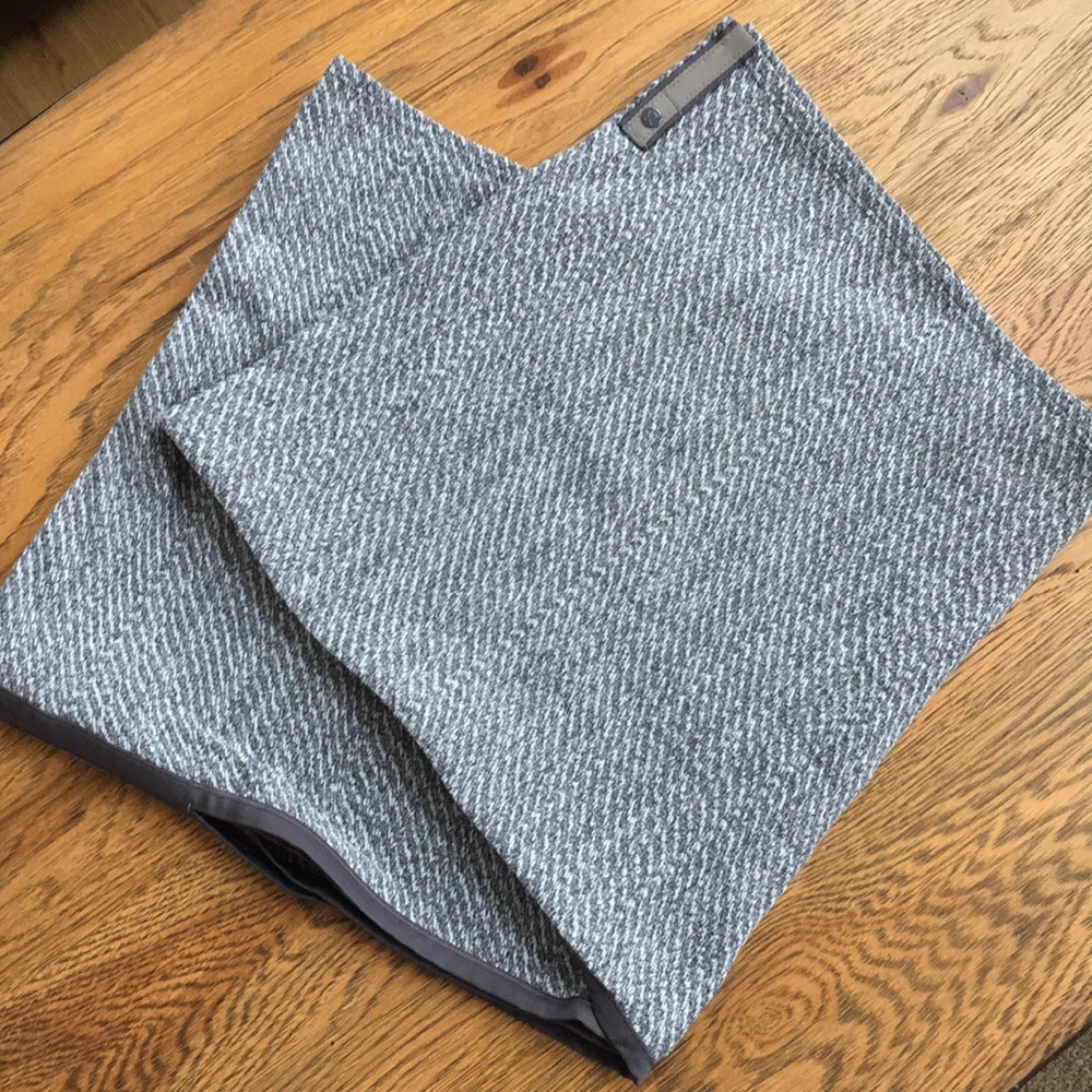 Lululemon Vinyasa Scarf